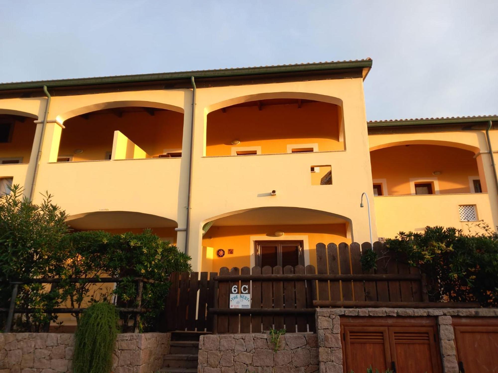 Vila Casa The Nest - Il Nido Sul Mare Badesi Exteriér fotografie